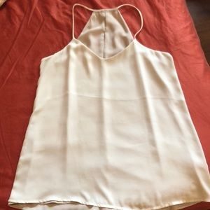 Reversible tank